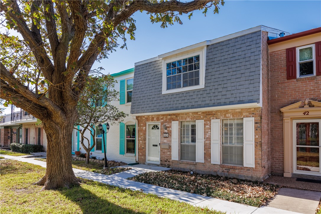 452787 - 41 Townhouse